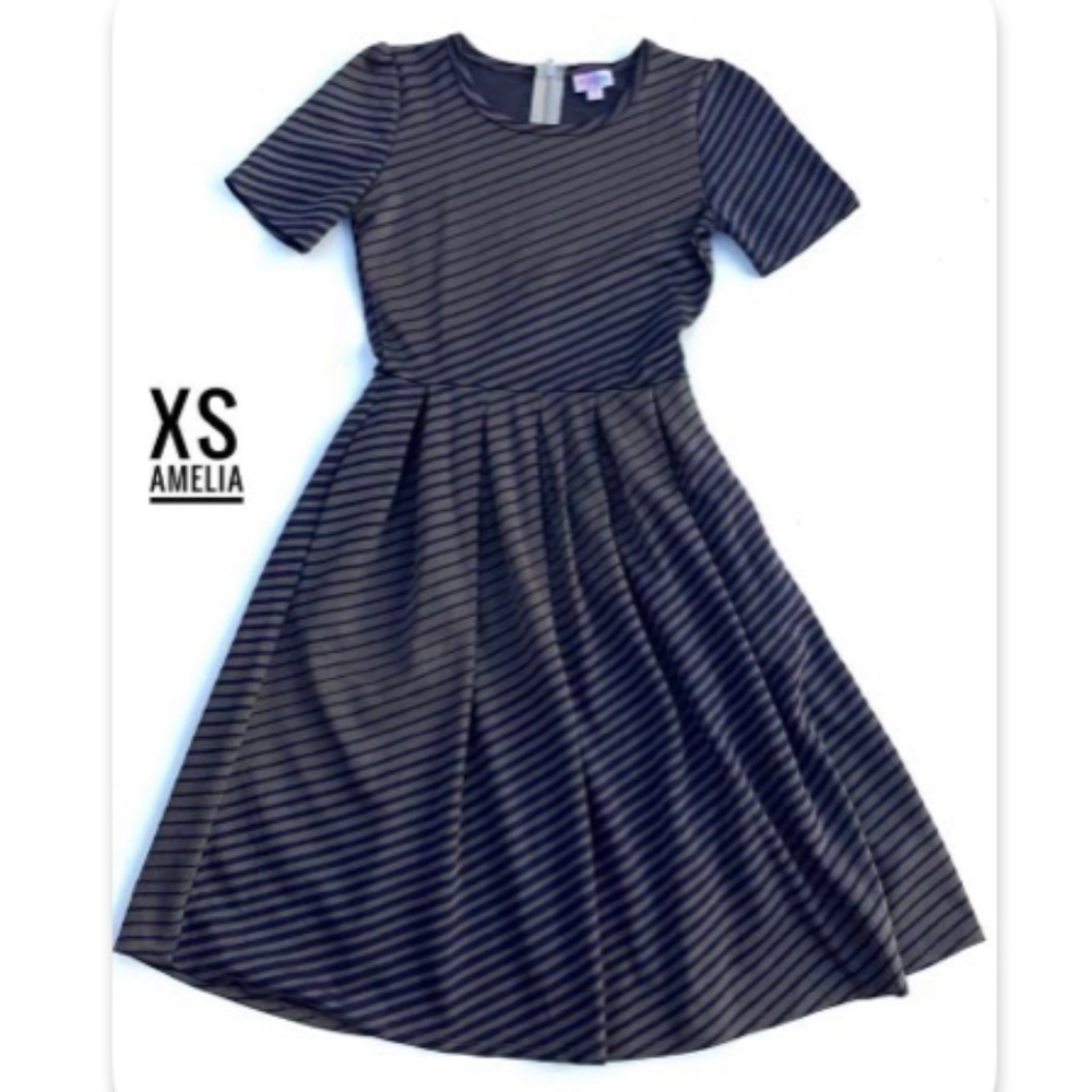 NWT Lularoe Amelia  XS